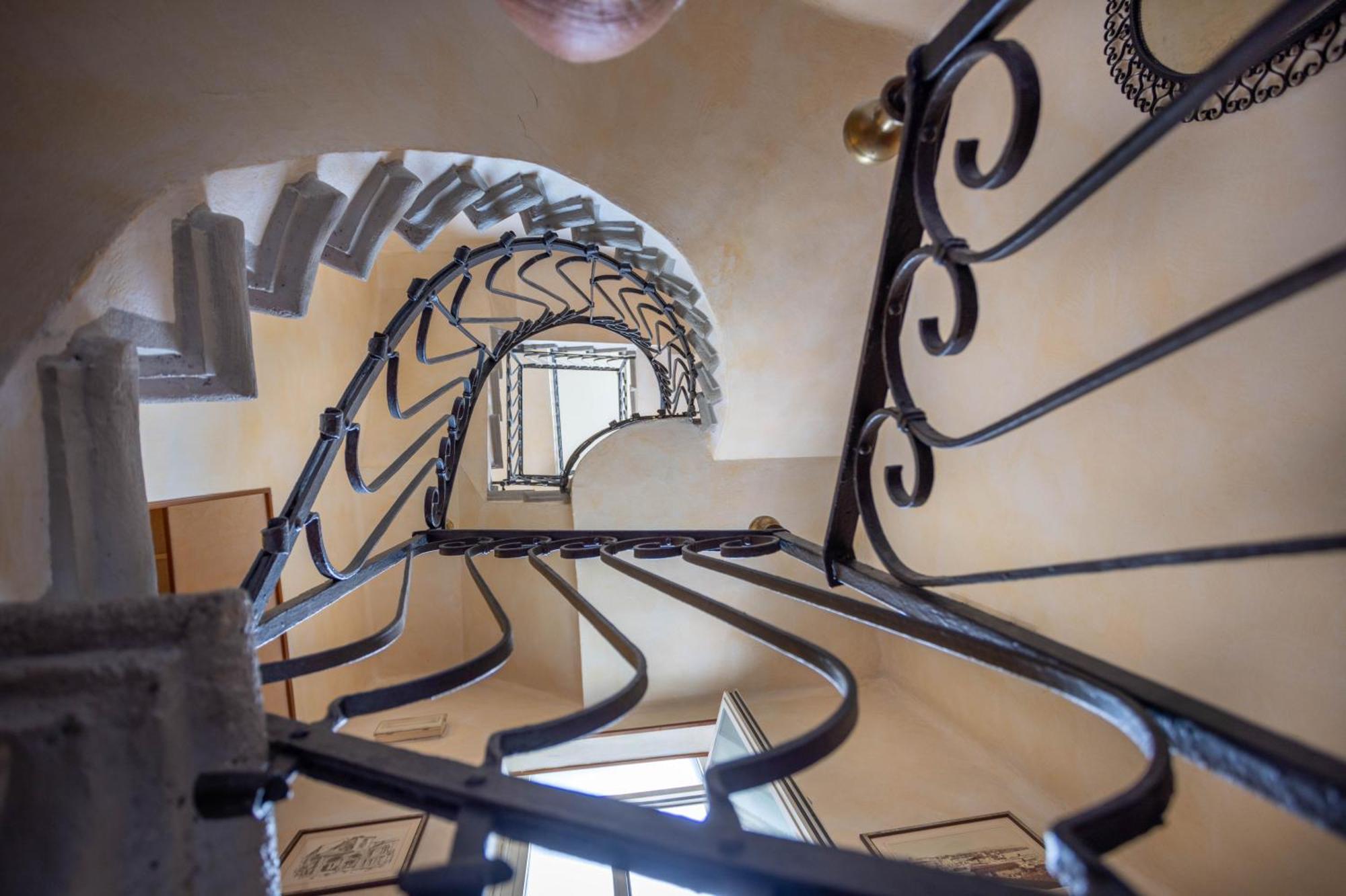 Hotel Giardinetto Дезенцано-дель-Гарда Экстерьер фото